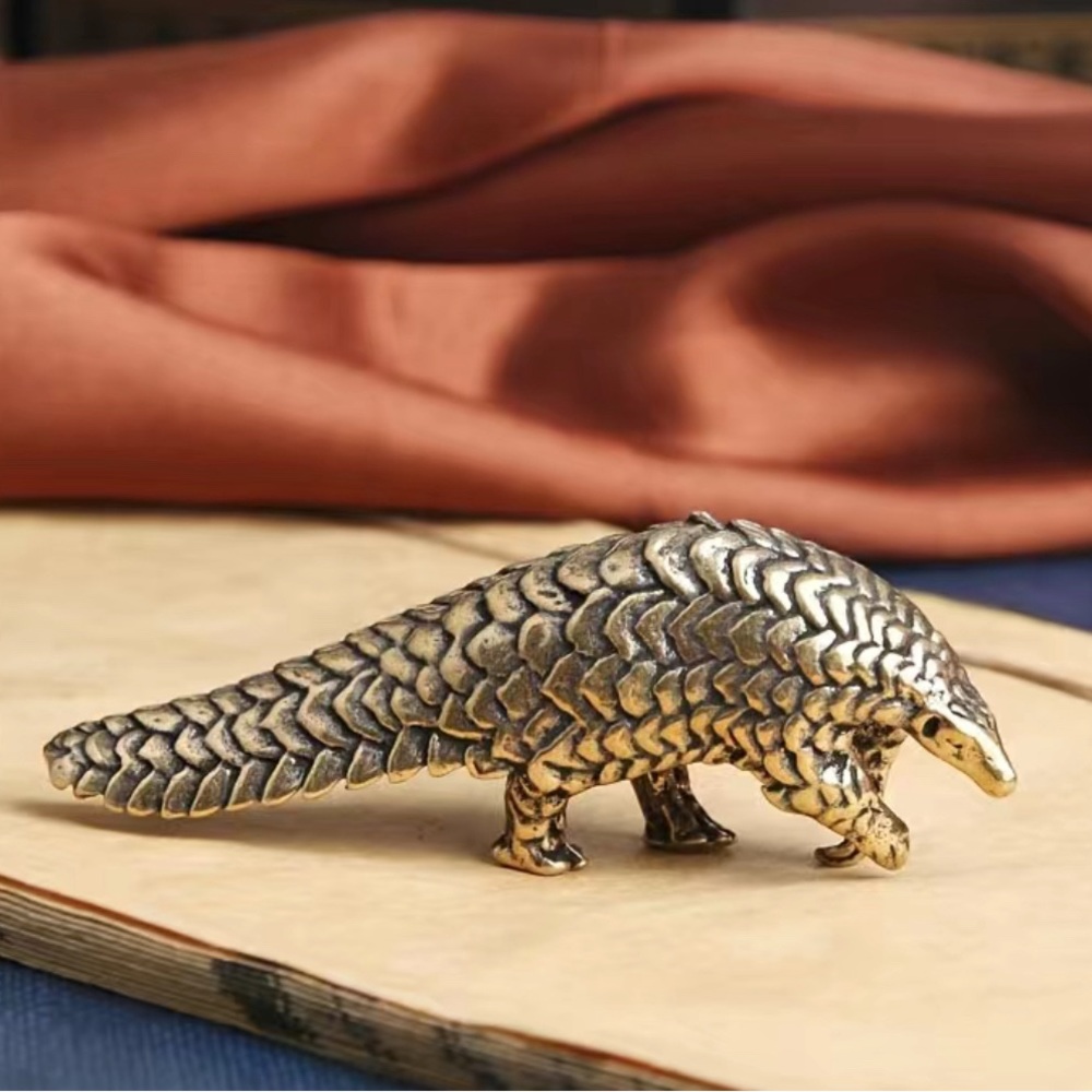 Solid Brass Pangolin Vintage-style Sculpture Desk Decor - Picture 3 of 13
